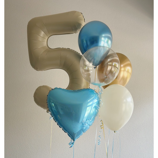 Composition with One-Digit Shape Ballon