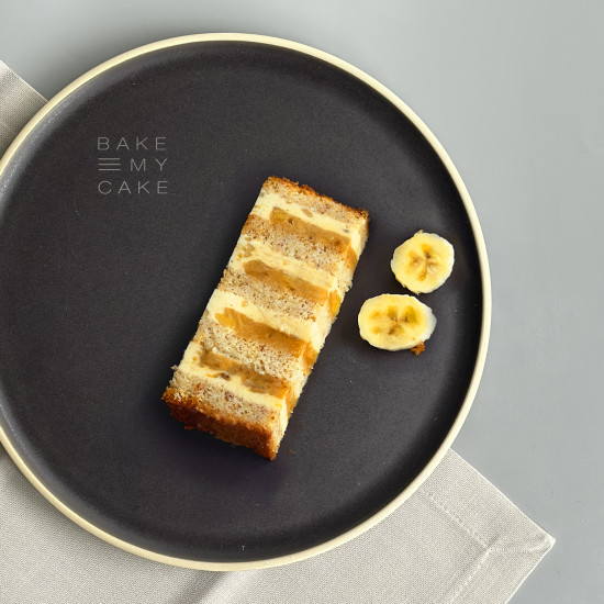 Banana caramel cake 