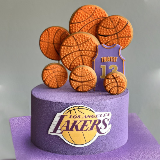 Lakers Cake 