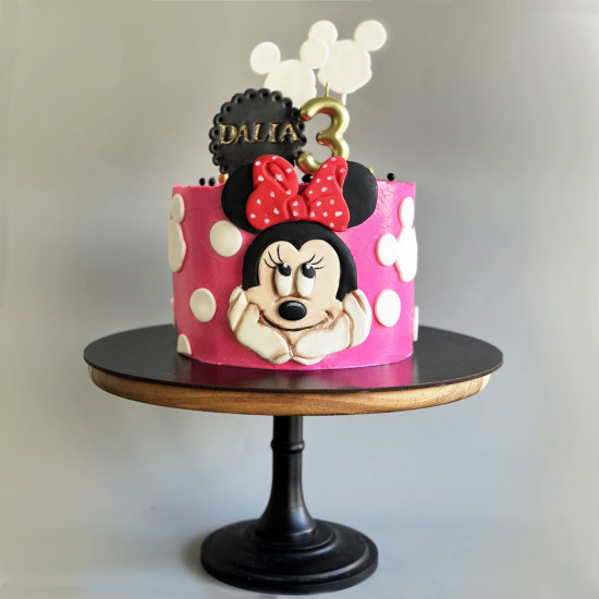 Minnie  Mouse cake